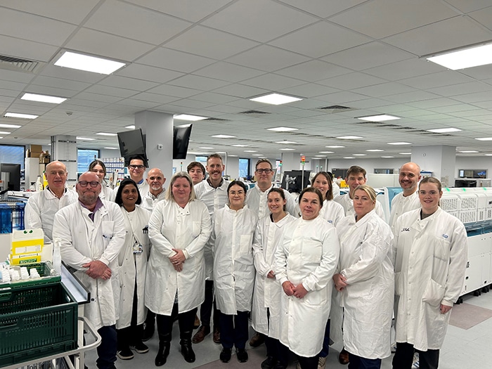 Healthcare Lab Coat Manufacturer (2)