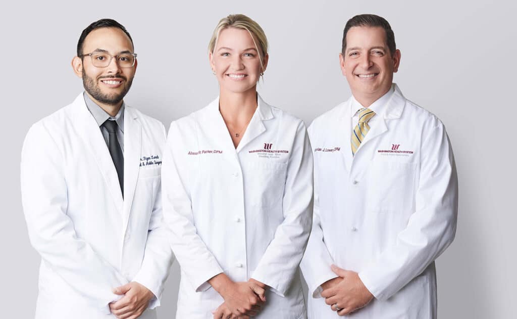 Healthcare White Coat Manufacturer (4)