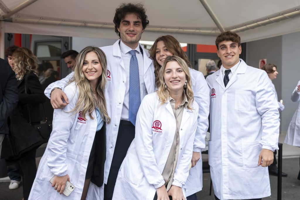 Private Label White Coats Supplier (4)