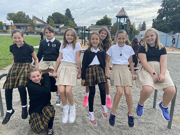 high-quality school uniform manufacturer (1)