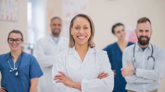 medical lab coat manufacturer (1)